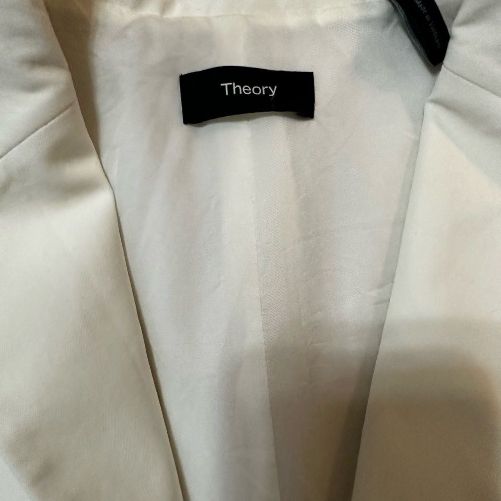 Theory Cream Tailored Vest - Picture 5 of 7